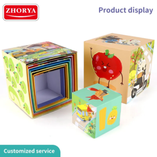 Set de cuburi „Exploratorii Formelor și Cuvintelor”