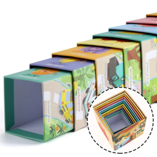 Set de cuburi „Exploratorii Formelor și Cuvintelor”