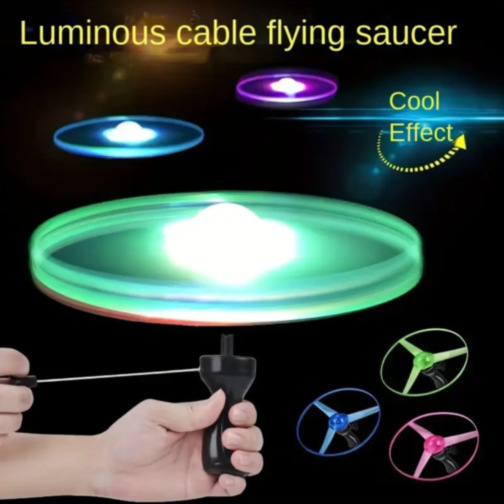 Lansator cu Farfurie Zburătoare Luminoasă (culoare aleatorie)