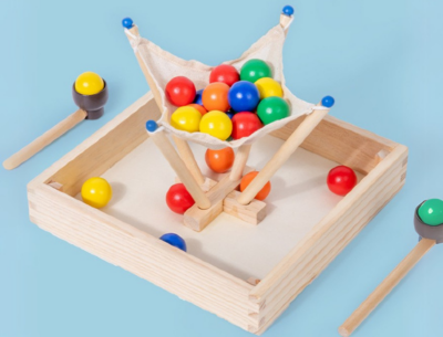 Joc Montessori din Lemn 3 în 1 – Prinde, Sortează și Potrivește Bile Colorate | image