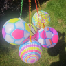 1buc. Minge Elastică cu Coardă – Jucărie Interactivă pentru Copii (culoare aleatorie)
