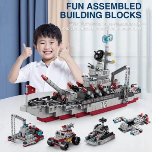 Set de Construcție Navă de Război 8 în 1 – 554 Piese și 2 Figurine Incluse