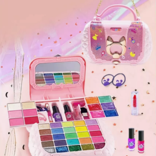 Trusa de Machiaj pentru Copii – Set Glamour în Gentuță Elegantă