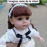 Păpușă Reborn cu Rochie Dantelată și Fundiță Elegantă – 36 cm