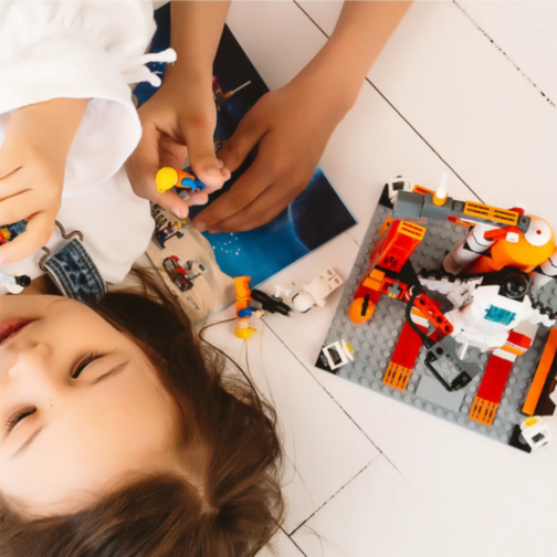 Set de Construcție Navetă Spațială cu Rachetă și Astronauți – 494 Piese