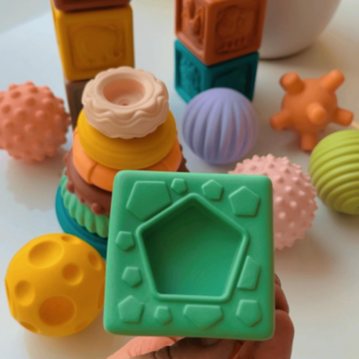 Set 3 în 1 Cuburi, Inele și Bile Sensoriale