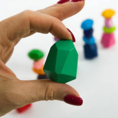 Pietre de Echilibru Montessori din Lemn Colorat