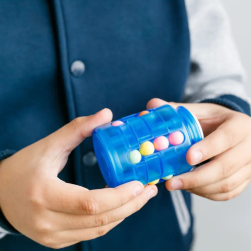 Puzzle Rotativ cu Bile Colorate – Joc Logic Interactiv pentru Copii (culoare aleatorie)