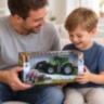 Tractor de jucărie cu inerție și braț mobil