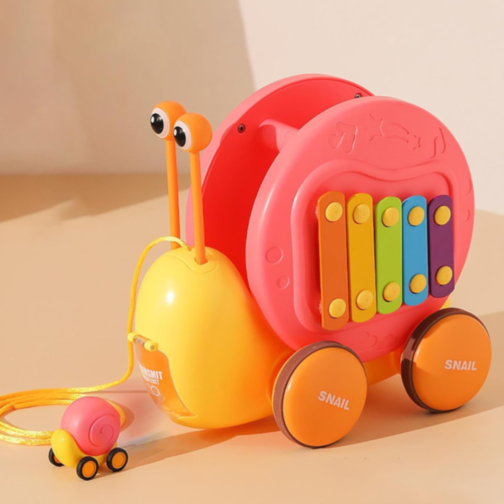 Melcul Multifuncțional 3-în-1 cu Xilofon și Catapultă (culoare aleatorie)