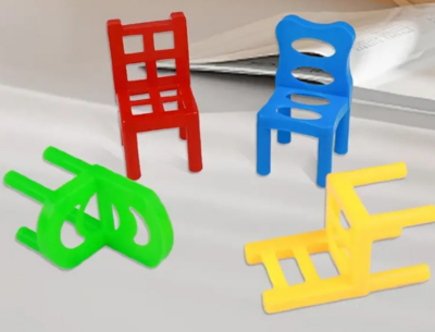 Joc de Echilibru și Îndemânare cu Scaune Colorate – 60 Piese | image