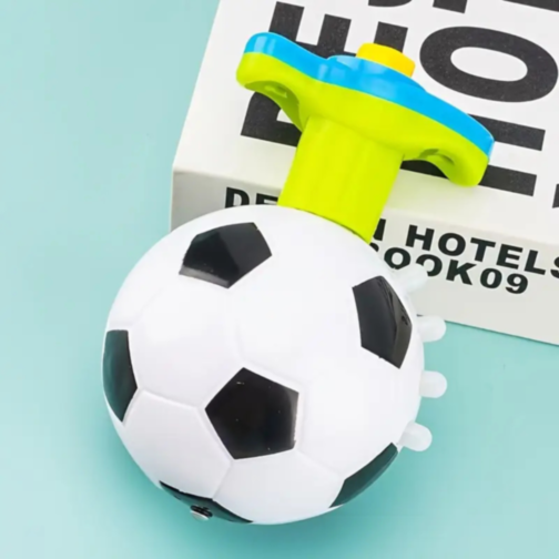 1buc. Giroscop Interactiv cu Formă de Minge de Fotbal, Lumină și Muzică (culoare aleatorie)