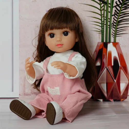 Păpușă Chimi Doll 36 cm cu Salopetă Roz și Păr Lung