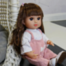 Păpușă Chimi Doll 36 cm cu Salopetă Roz și Păr Lung