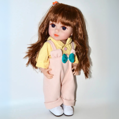 Păpușă Chimi Doll 38 cm cu Salopetă Roz și Păr Lung, Corp Moale din Vinil