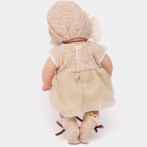 Păpușă Bebeluș Realistă cu Rochiță Elegantă și Bonetă