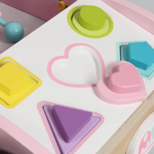 Premergător din Lemn cu Activități Montessori și Sortator de Forme – Model Roz cu Iepuraș