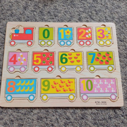 Puzzle Tren cu Numere și Vagoane