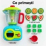 Blender mecanic de jucărie cu fructe și ceșcuță