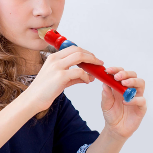 Fluier din Lemn pentru Copii – Design Colorat (culoare aleatorie)