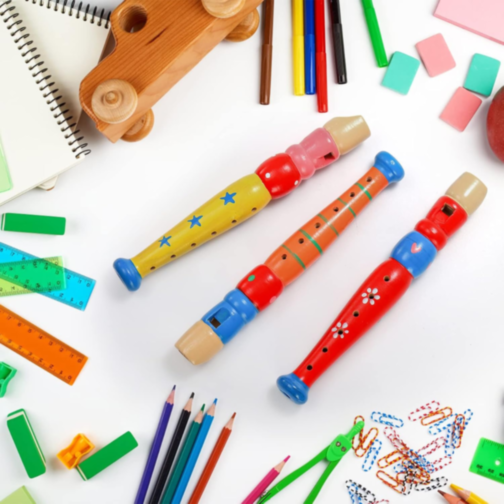 Fluier din Lemn pentru Copii – Design Colorat (culoare aleatorie)