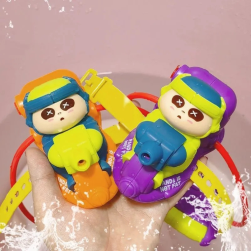 Pistol de Apă pe Încheietură cu Panda pe Scuter (model aleatoriu)