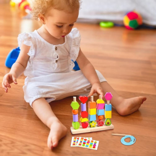 Set de Coloane Colorate cu Forme Geometrice și Activități Interactive