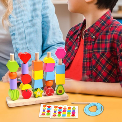 Set de Coloane Colorate cu Forme Geometrice și Activități Interactive