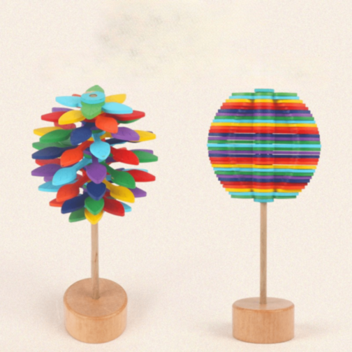 Arbore Montessori din Lemn Colorat Rotativ Educațional