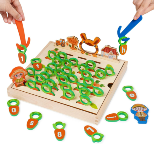 Joc Educativ Montessori din Lemn – Recolta de Morcovi cu Litere și Cifre