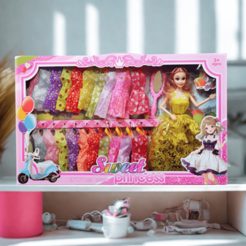 Păpușă Sweet Princess Set Rochii Fashion Colorate (culori rochii aleatorii)