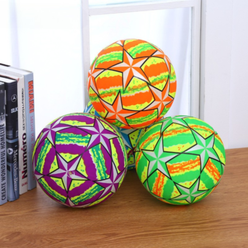 Minge Colorată pentru Copii – 22 cm (culoare aleatorie)