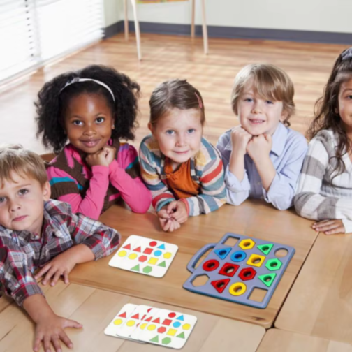 Set Educațional de Sortare Forme Geometrice cu Planșe și Cadru